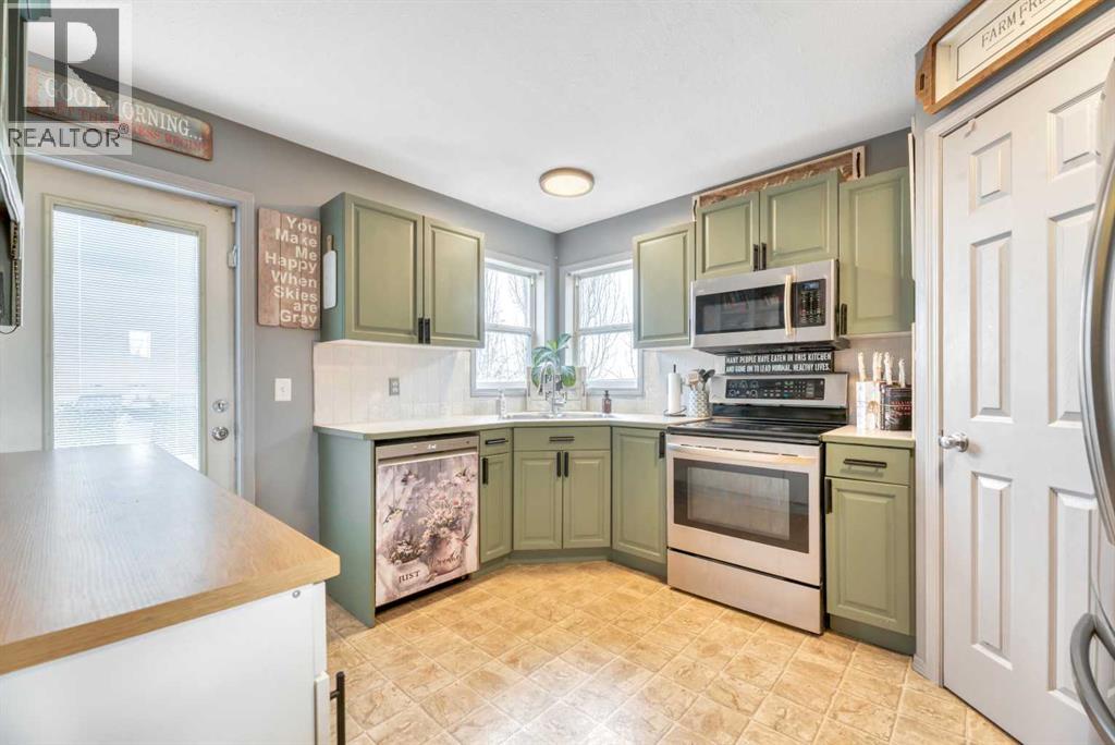 512 Highland Close, Strathmore, Alberta  T1P 1A5 - Photo 16 - A2285489