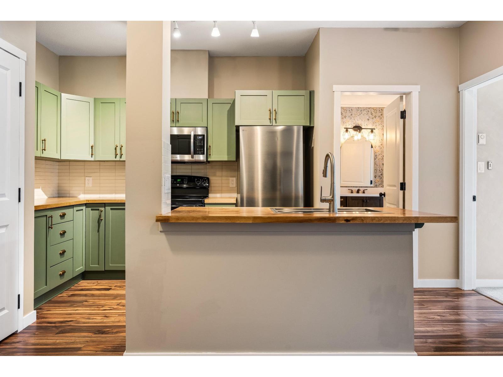 309 33338 E Bourquin Crescent, Abbotsford, British Columbia  V2S 1Y1 - Photo 11 - R3088359