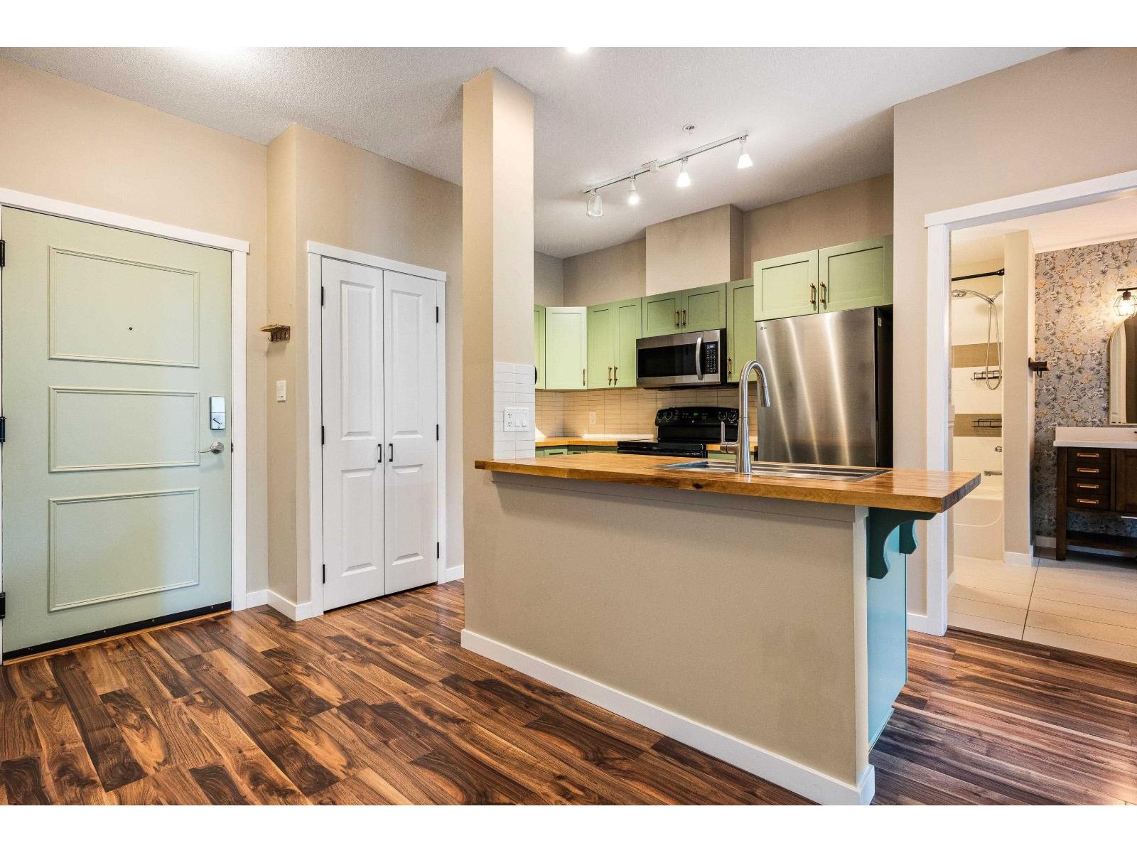 309 33338 E Bourquin Crescent, Abbotsford, British Columbia  V2S 1Y1 - Photo 10 - R3088359