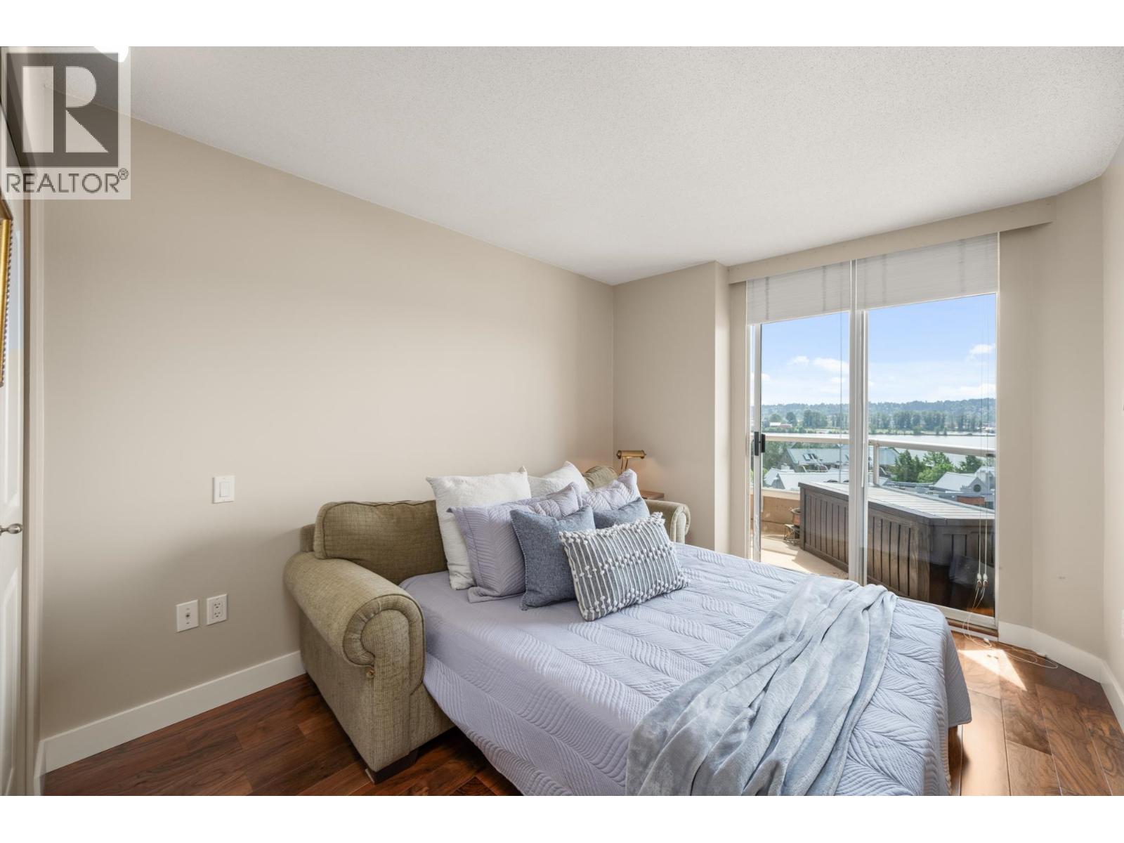 1105 1235 Quayside Drive, New Westminster, British Columbia  V3M 6J5 - Photo 9 - R3089008