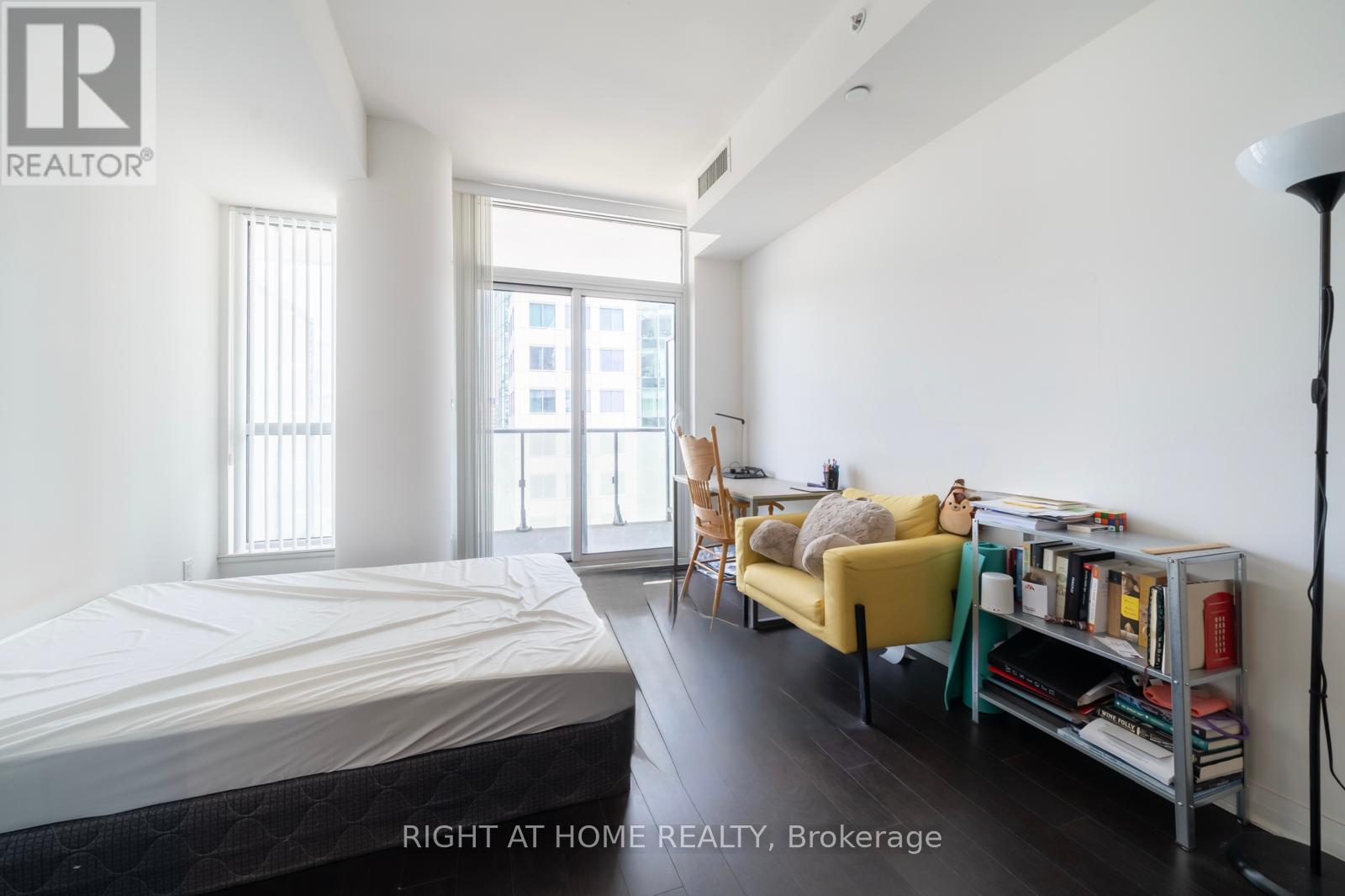 2903 - 8 Mercer Street, Toronto, Ontario  M5V 0C4 - Photo 4 - C12781260