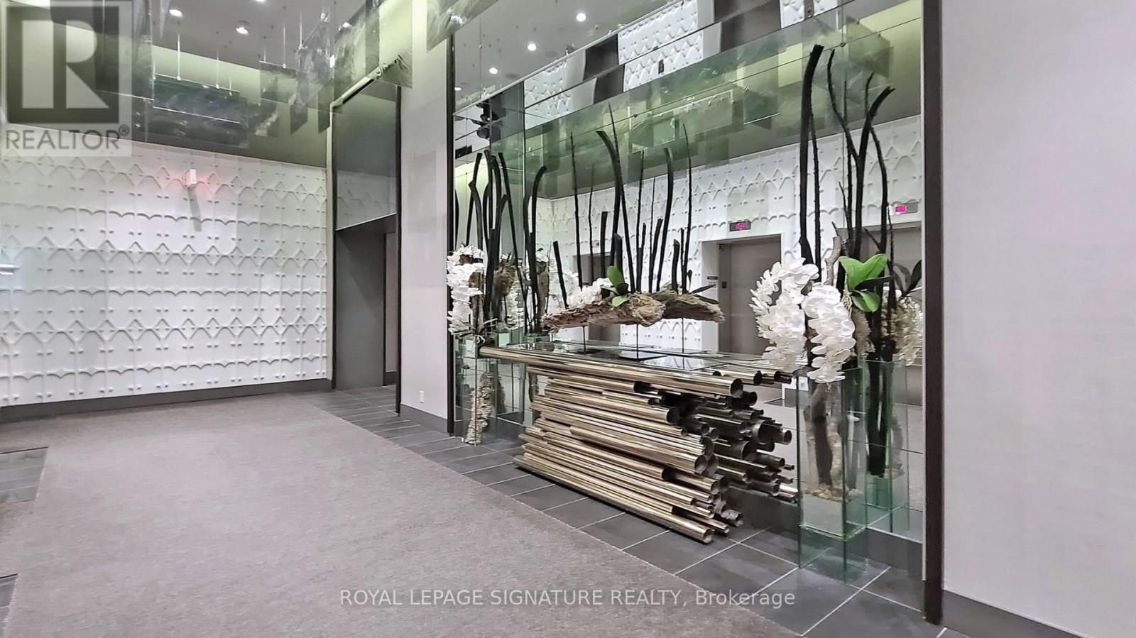 1705 - 32 Davenport Road, Toronto, Ontario  M5R 1H3 - Photo 32 - C12781268