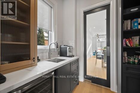 2540 St Clair Avenue E, Toronto, Ontario  M4B 1M1 - Photo 17 - E12781250