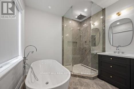 2540 St Clair Avenue E, Toronto, Ontario  M4B 1M1 - Photo 32 - E12781250