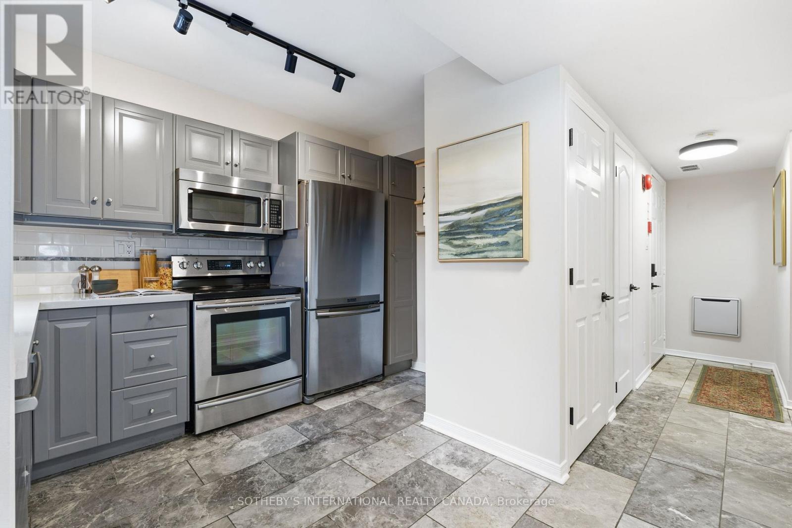 205 - 101 Hammersmith Avenue, Toronto, Ontario  M4E 2W3 - Photo 8 - E12781258