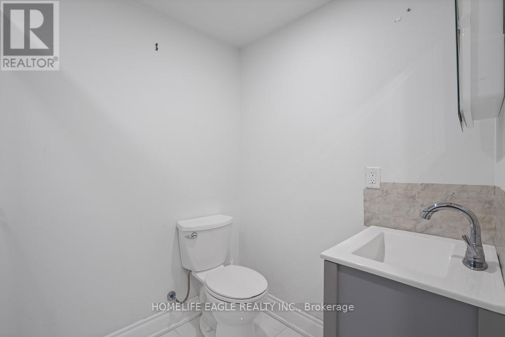 98 Lowther Avenue, Richmond Hill, Ontario  L4E 4P3 - Photo 21 - N12781262