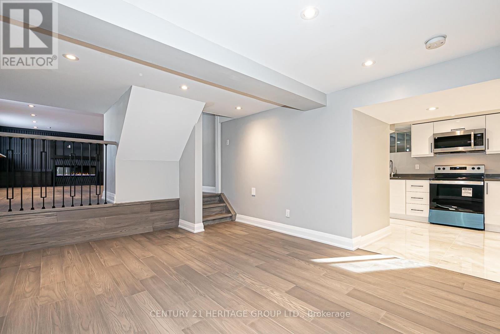 23 Tall Pines Trail, East Gwillimbury, Ontario  L9N 1J5 - Photo 7 - N12781280