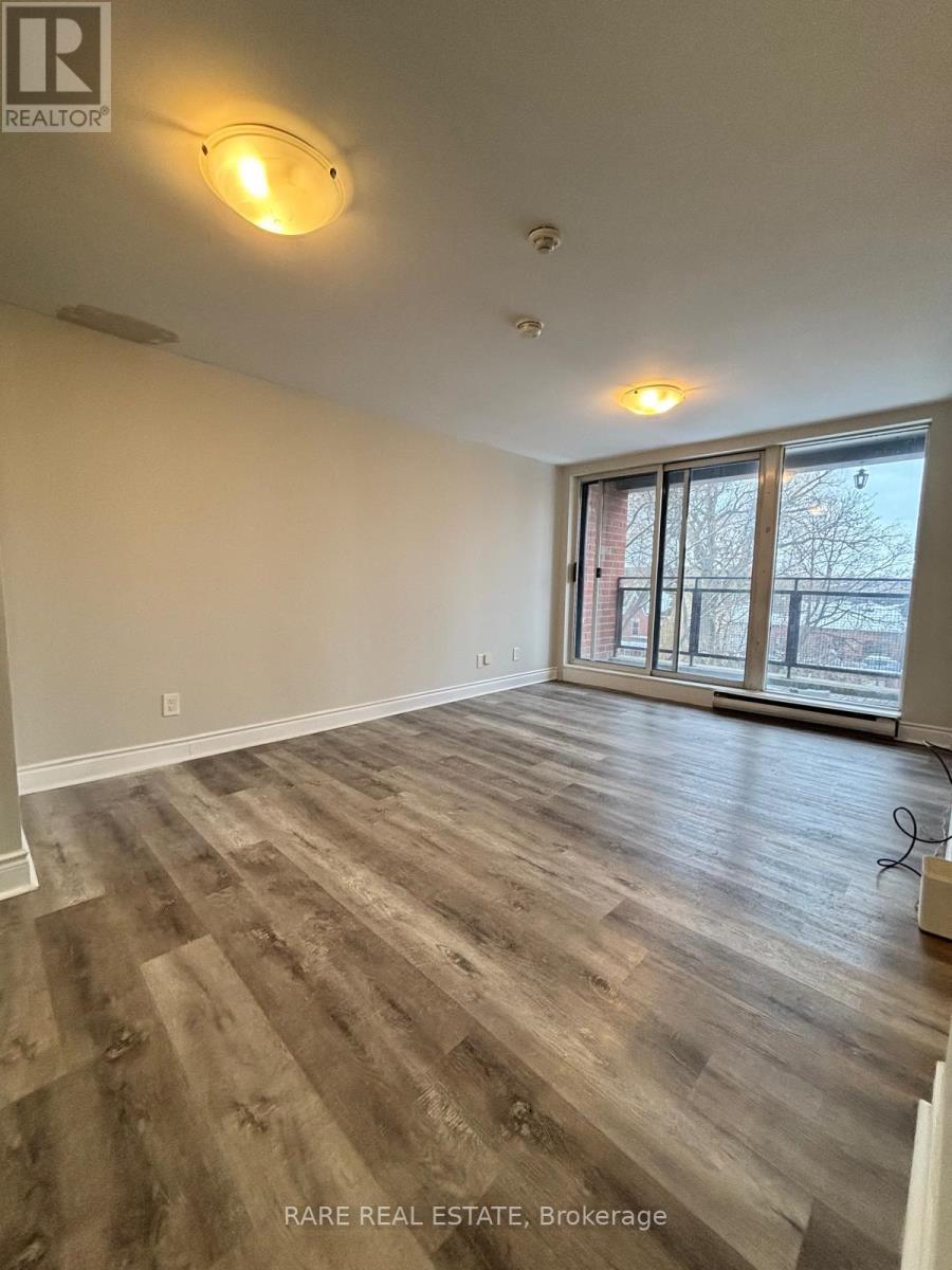 14 - 99 BELLEVUE AVENUE, Toronto, Ontario