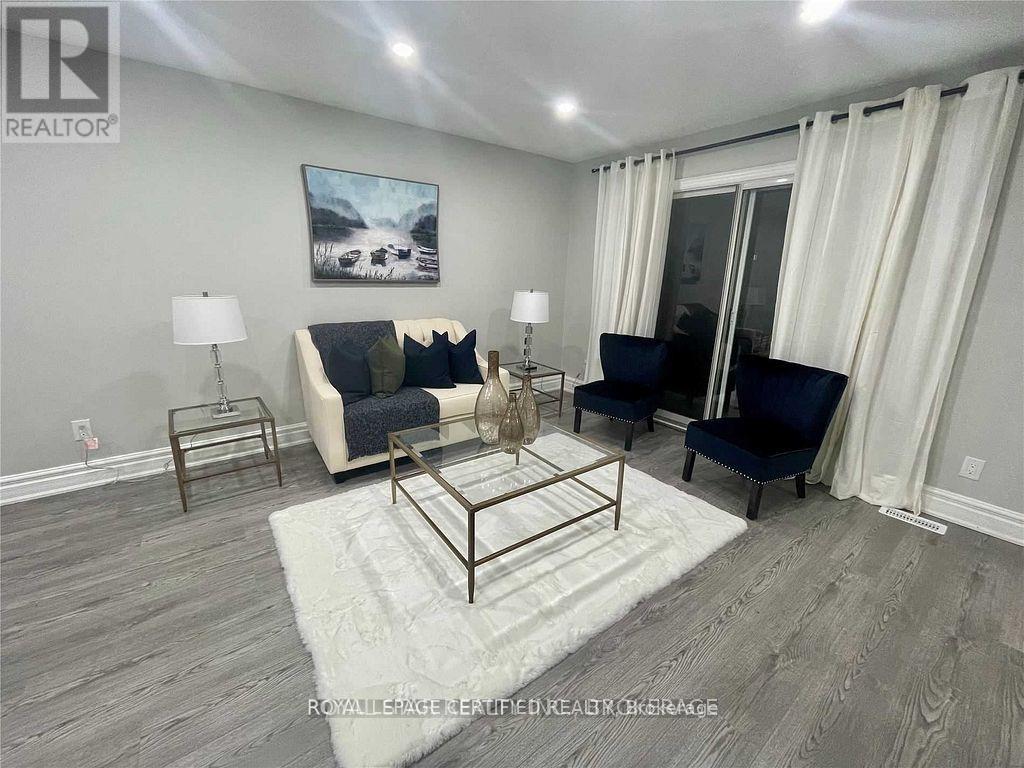 112 Jade Crescent, Brampton, Ontario  L6S 3M8 - Photo 9 - W12768768