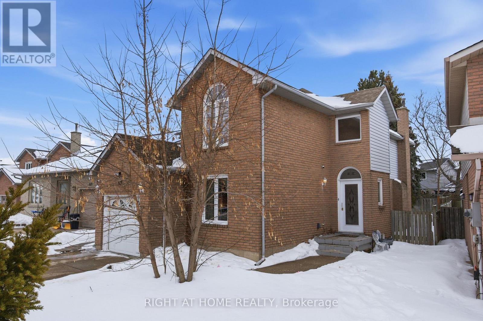 333 BRIGADE DRIVE, Hamilton, Ontario