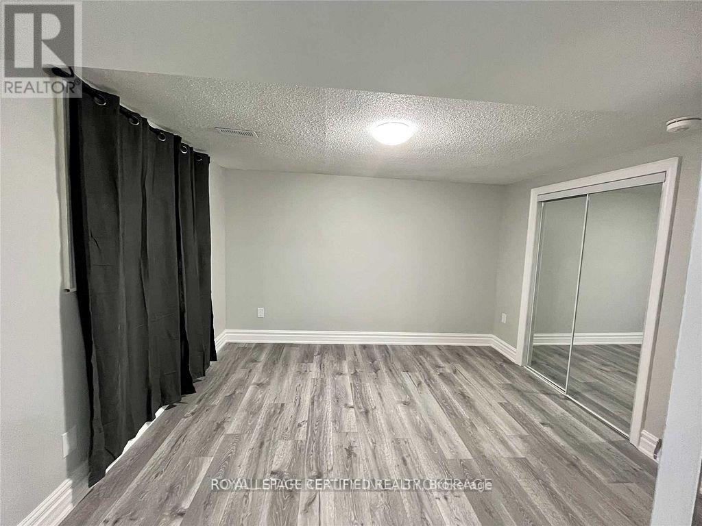 112 Jade Crescent, Brampton, Ontario  L6S 3M8 - Photo 24 - W12768768