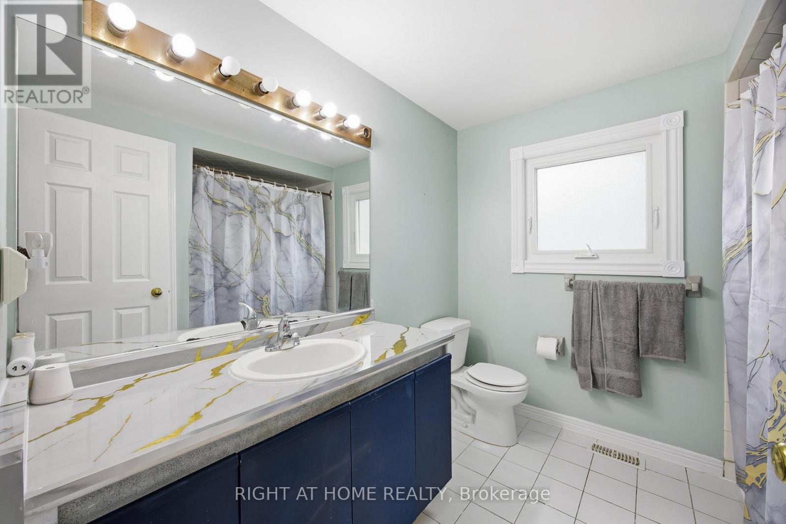 333 Brigade Drive, Hamilton, Ontario  L9B 2G1 - Photo 18 - X12778264