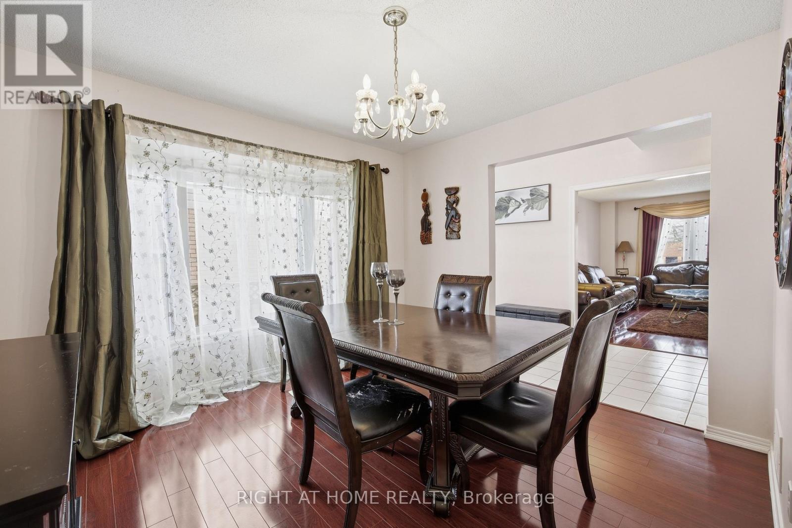 333 Brigade Drive, Hamilton, Ontario  L9B 2G1 - Photo 8 - X12778264