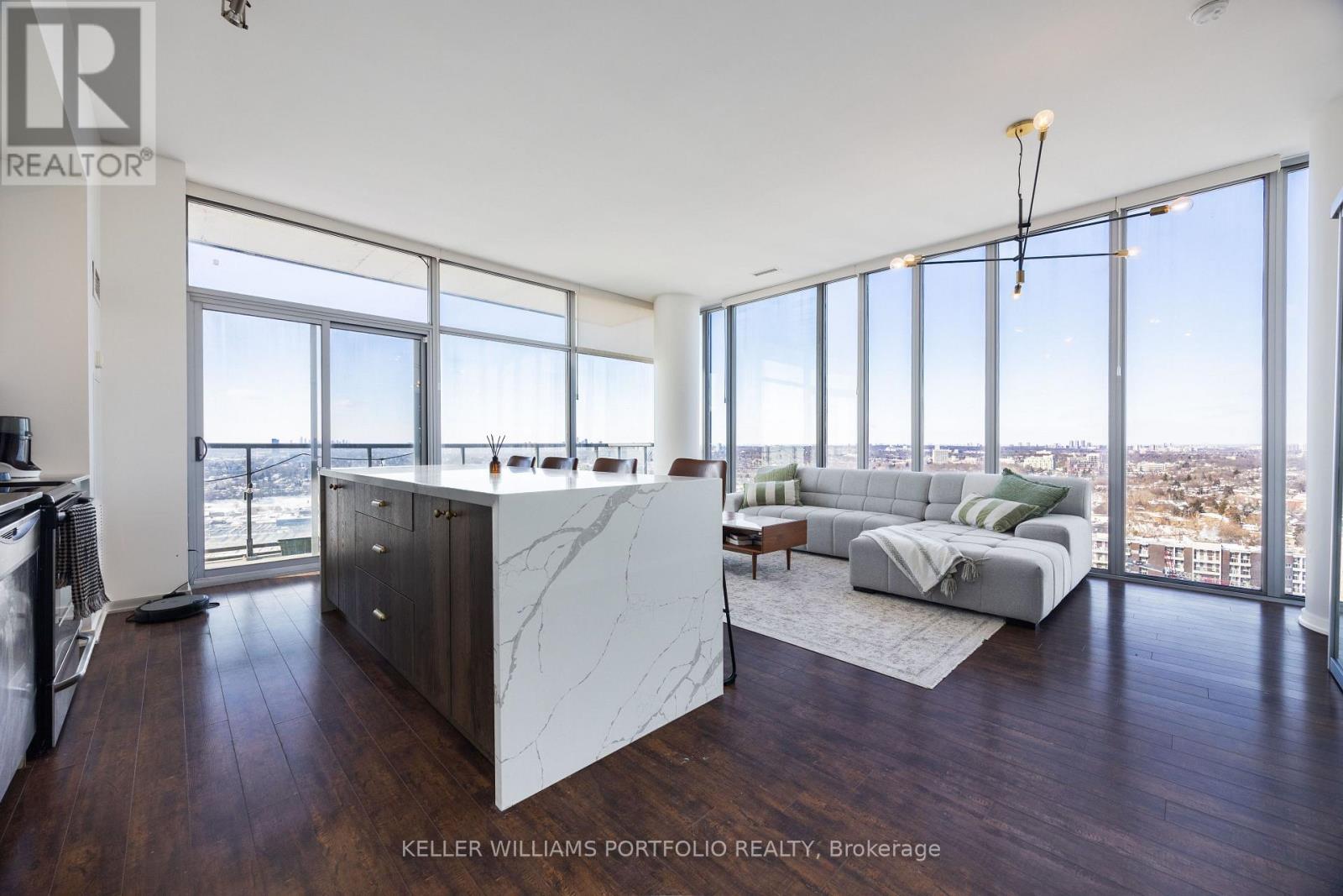 3401 - 105 The Queensway Avenue, Toronto, Ontario  M6S 5B5 - Photo 10 - W12781240