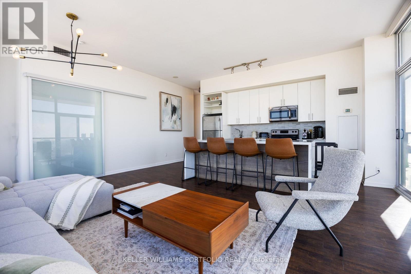 3401 - 105 The Queensway Avenue, Toronto, Ontario  M6S 5B5 - Photo 15 - W12781240