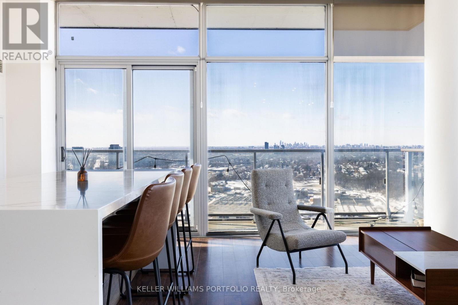 3401 - 105 The Queensway Avenue, Toronto, Ontario  M6S 5B5 - Photo 18 - W12781240