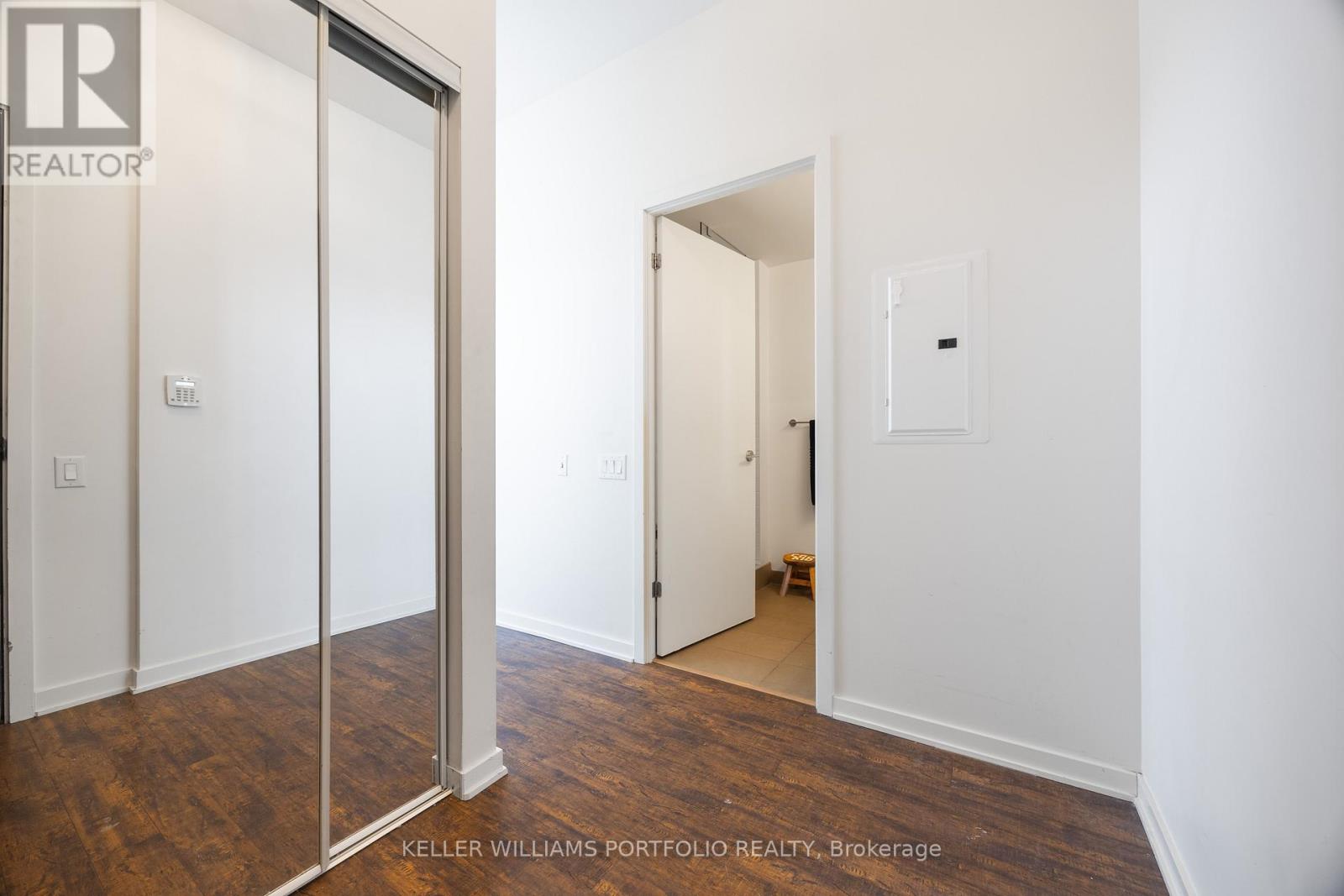 3401 - 105 The Queensway Avenue, Toronto, Ontario  M6S 5B5 - Photo 26 - W12781240