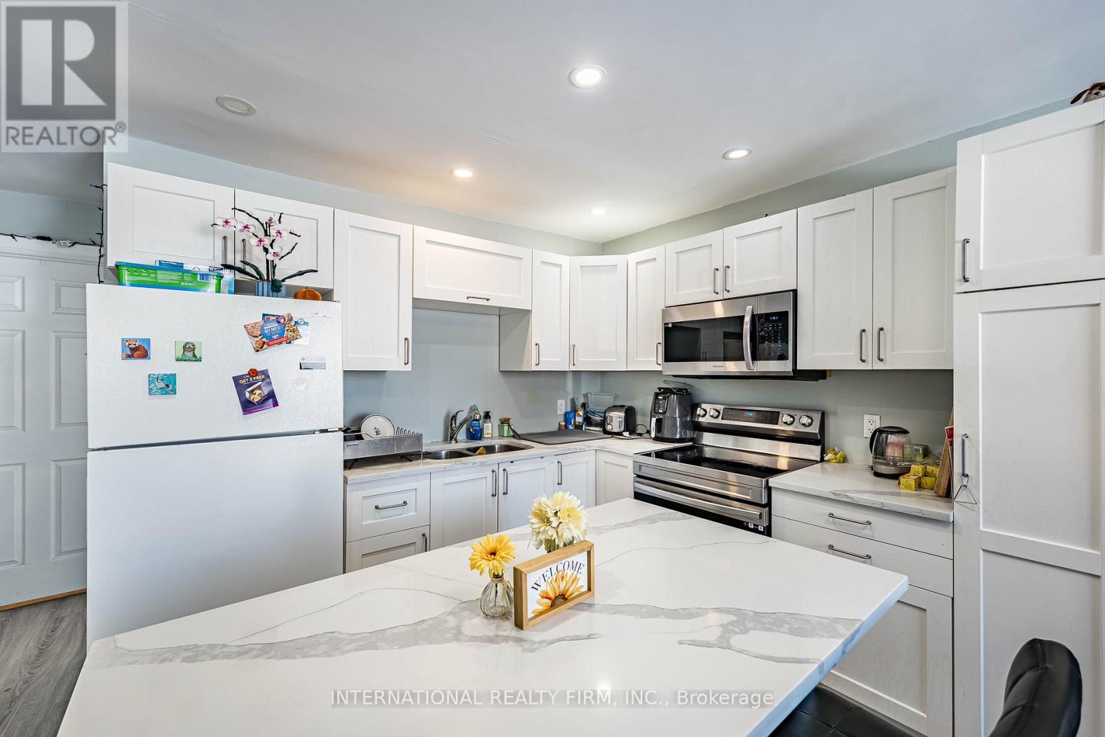 39 Holmes Avenue, Hamilton, Ontario  L8S 2K7 - Photo 12 - X12781238