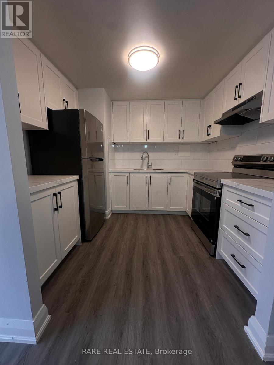 9 - 99 BELLEVUE AVENUE, Toronto, Ontario