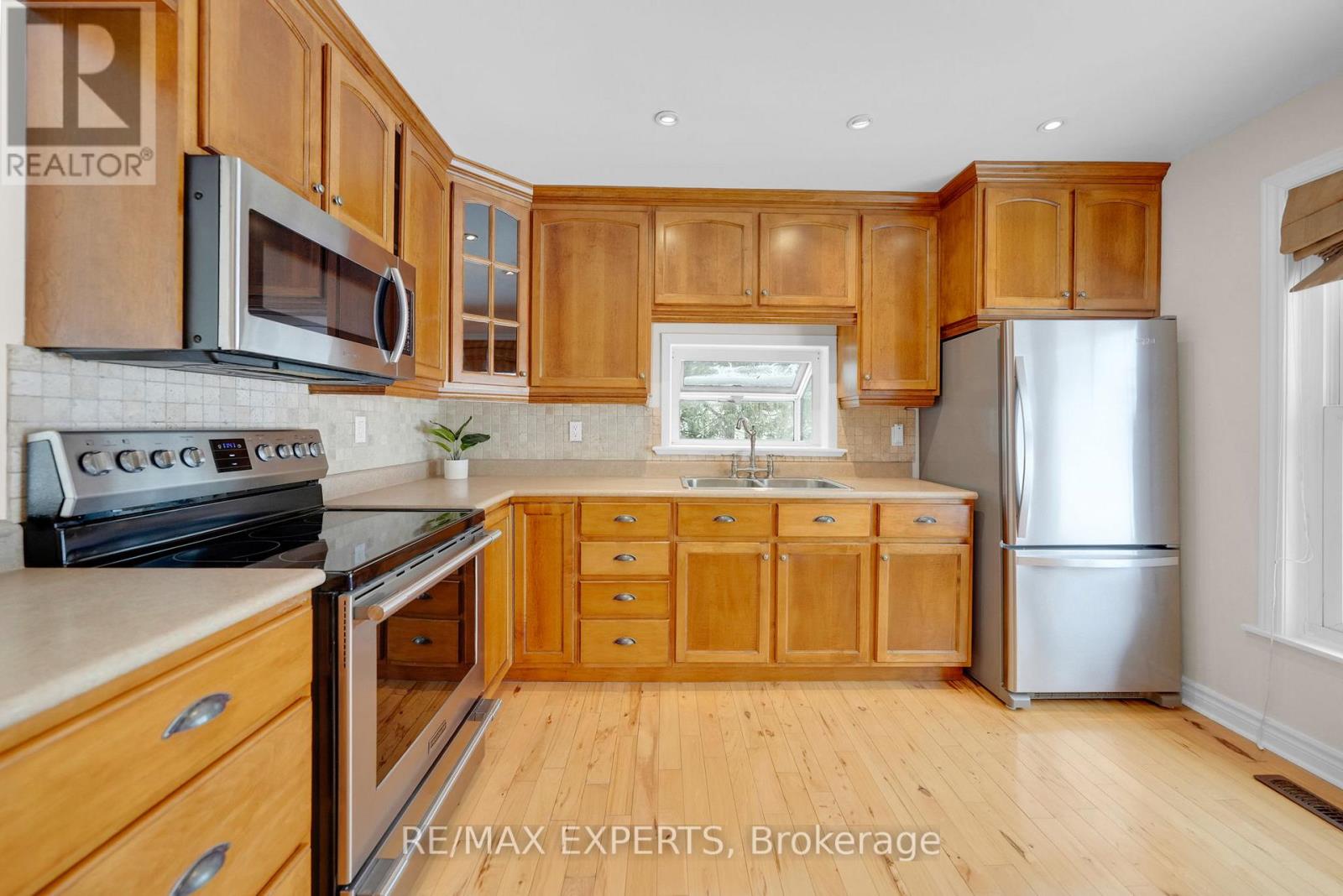 80 Downey Drive, Caledon, Ontario  L7E 2B7 - Photo 11 - W12780568