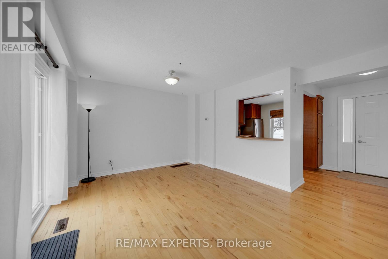 80 Downey Drive, Caledon, Ontario  L7E 2B7 - Photo 8 - W12780568