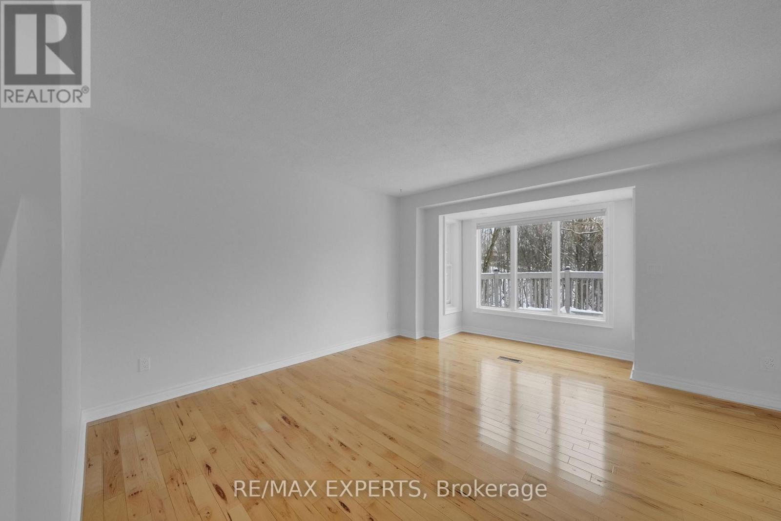 80 Downey Drive, Caledon, Ontario  L7E 2B7 - Photo 6 - W12780568