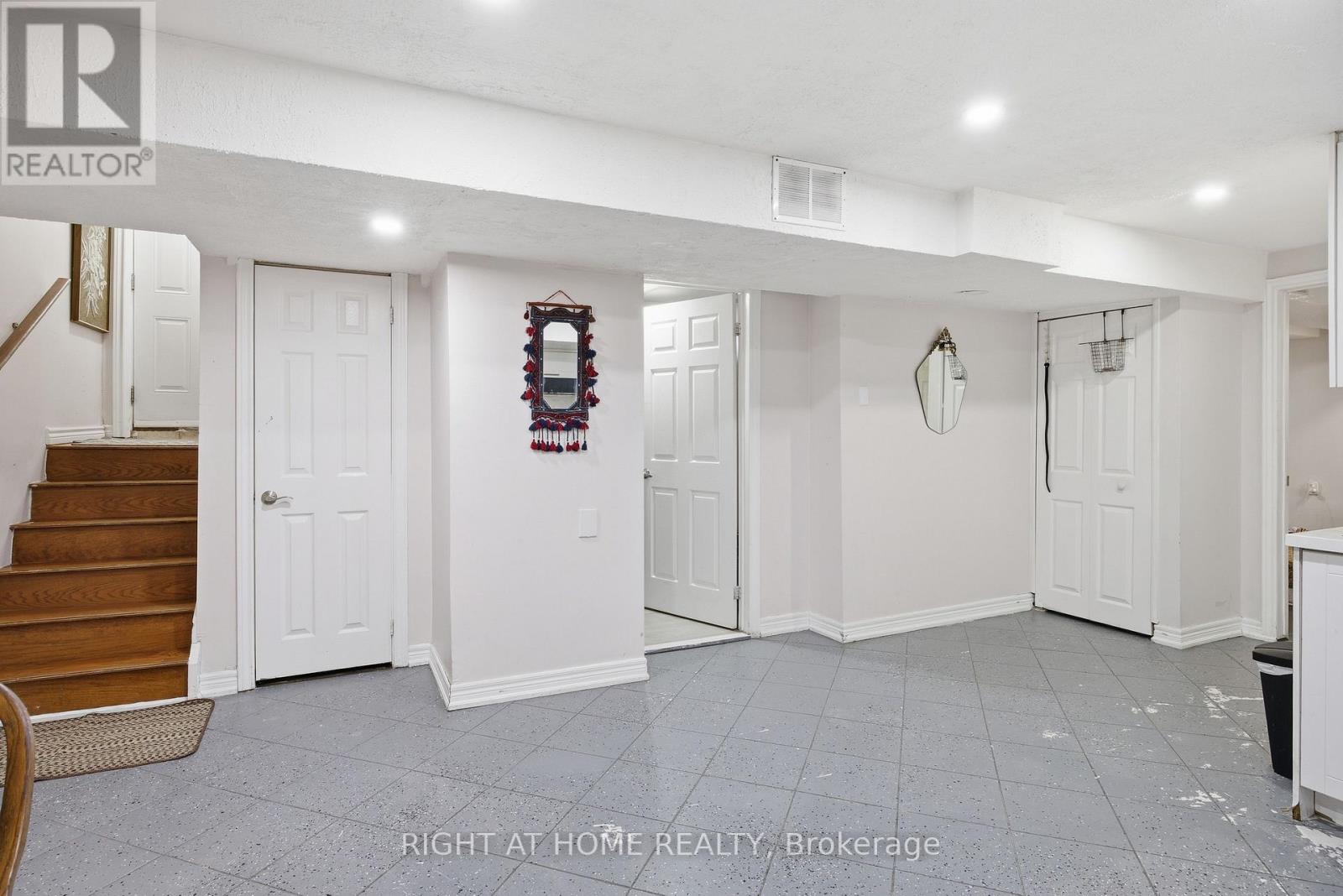 333 Brigade Drive, Hamilton, Ontario  L9B 2G1 - Photo 21 - X12778264