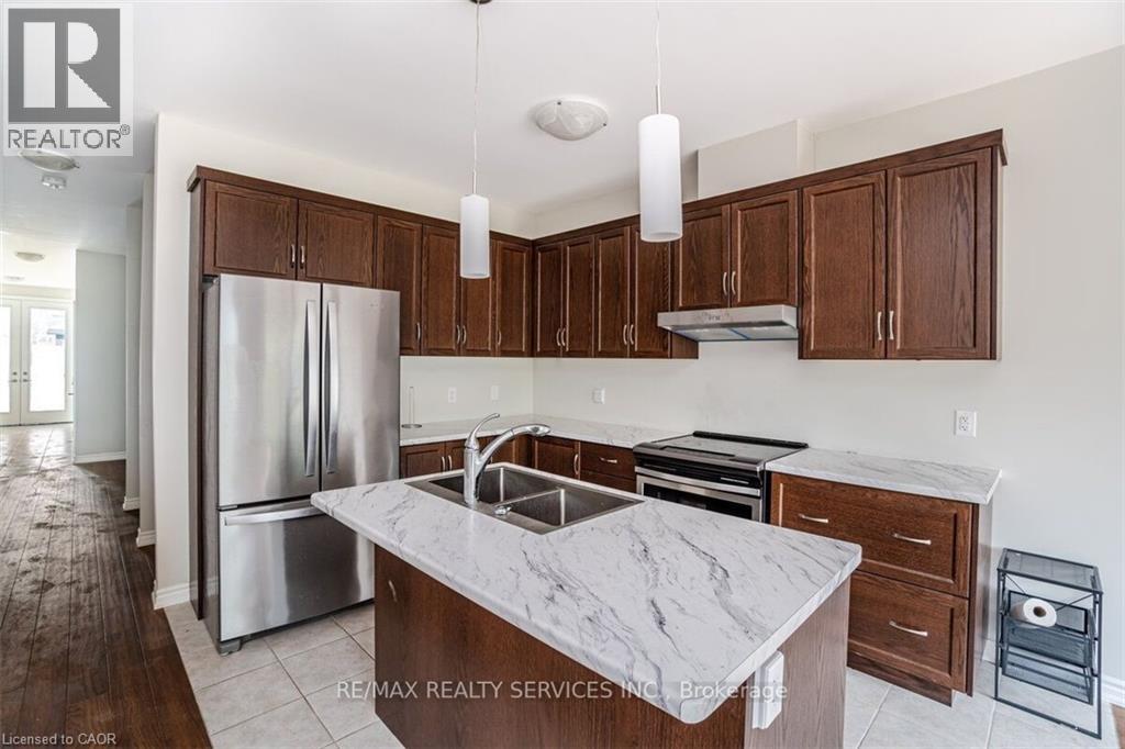 249 Louise Street, Welland, Ontario  L3B 0H8 - Photo 10 - 40804606