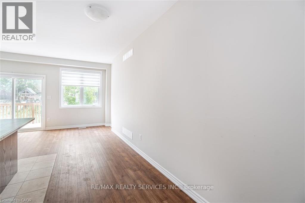 249 Louise Street, Welland, Ontario  L3B 0H8 - Photo 4 - 40804606