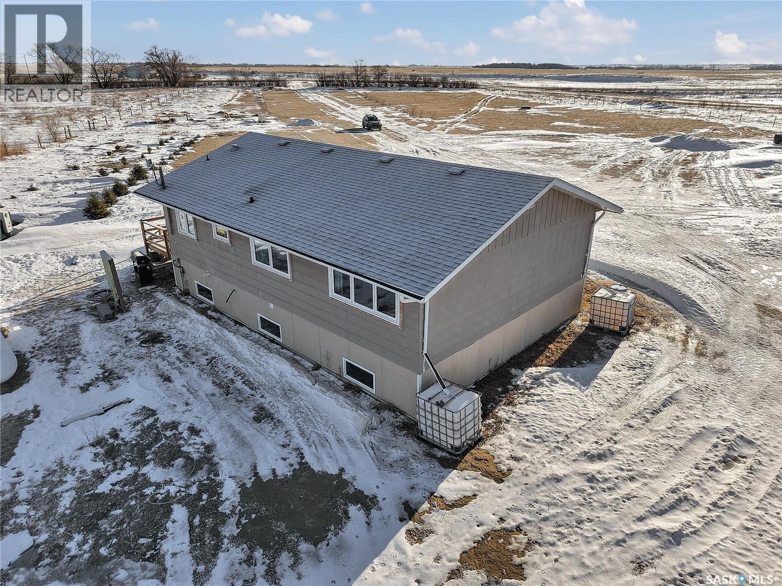 Willow Lane Acreage, Dundurn Rm No. 314, Saskatchewan  S0K 1S0 - Photo 6 - SK028280