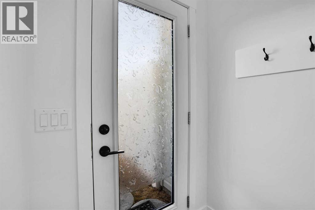 131 Lucas Boulevard, Calgary, Alberta  T3P 1H9 - Photo 18 - A2272583