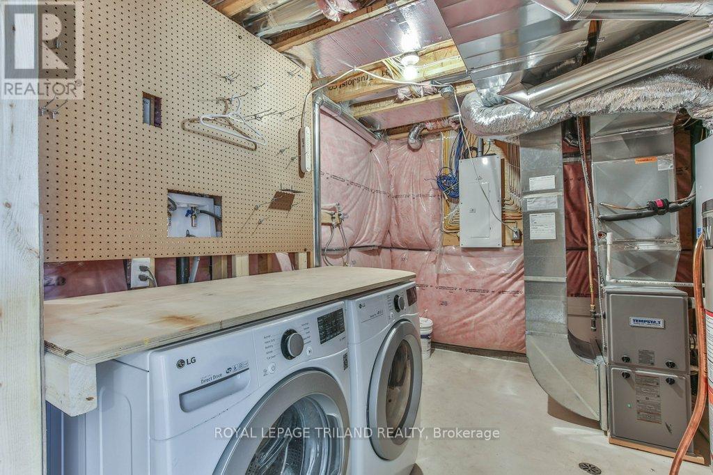 41 - 2491 Tokala Trail, London North, Ontario  N6G 5B4 - Photo 48 - X12781286