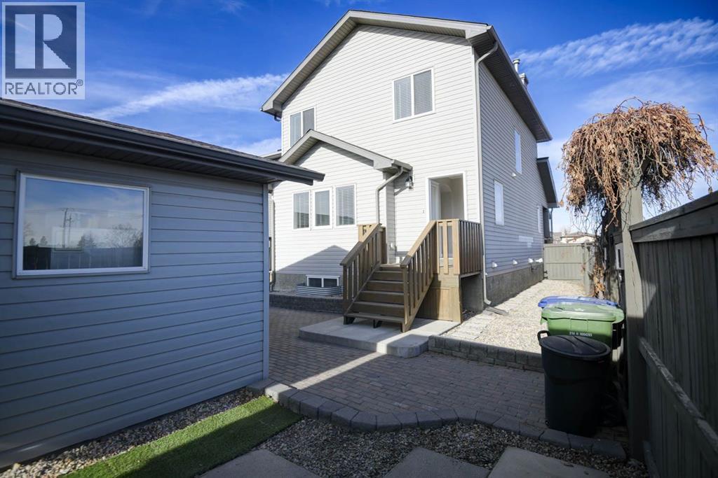 349 Luxstone Place Sw, Airdrie, Alberta  T4B 0A6 - Photo 41 - A2284919