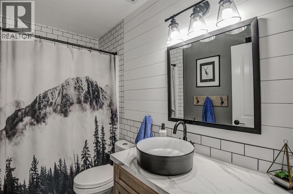 349 Luxstone Place Sw, Airdrie, Alberta  T4B 0A6 - Photo 25 - A2284919