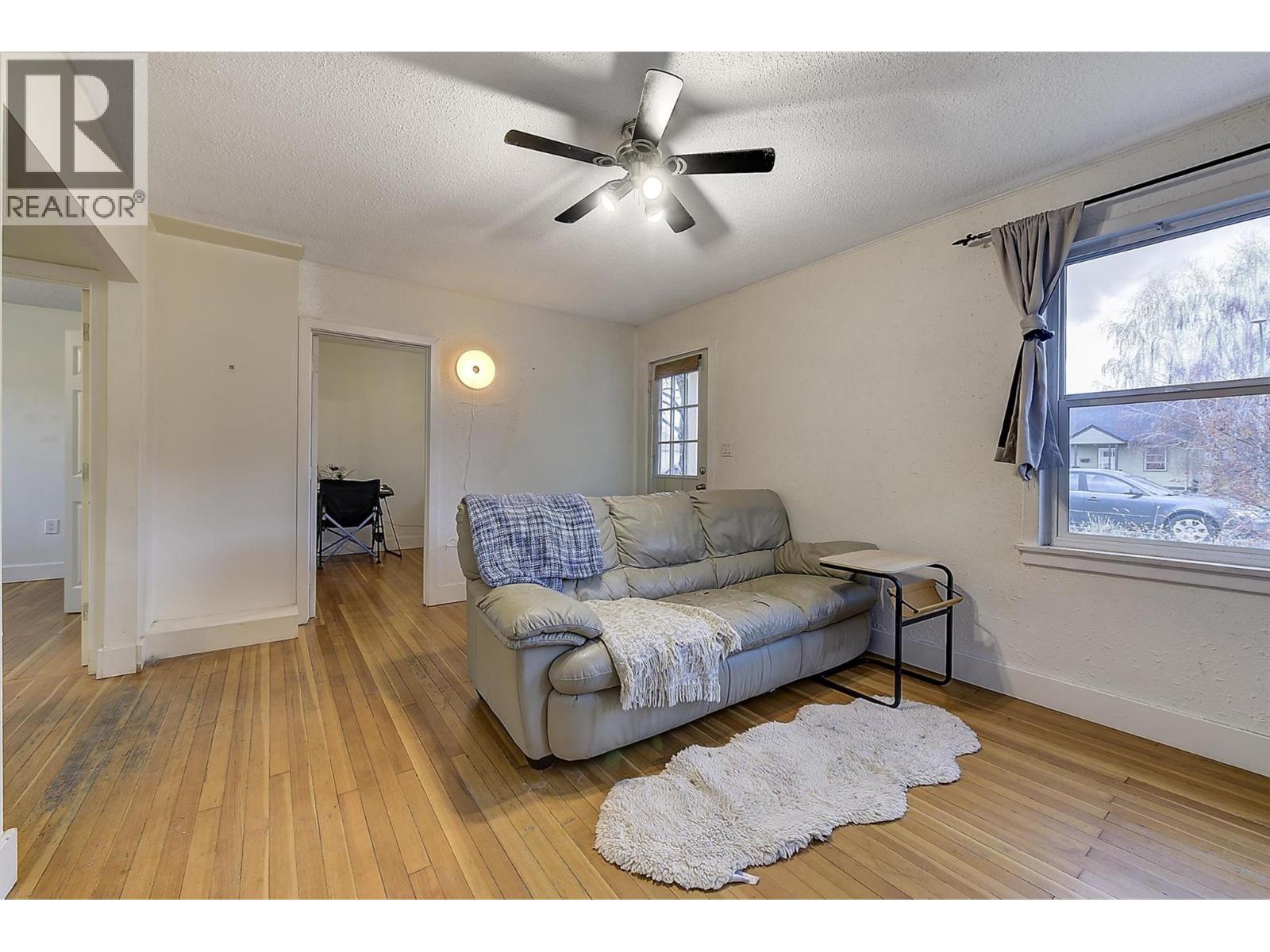 541 Okanagan Boulevard, Kelowna, British Columbia  V1Y 7K9 - Photo 9 - 10369812