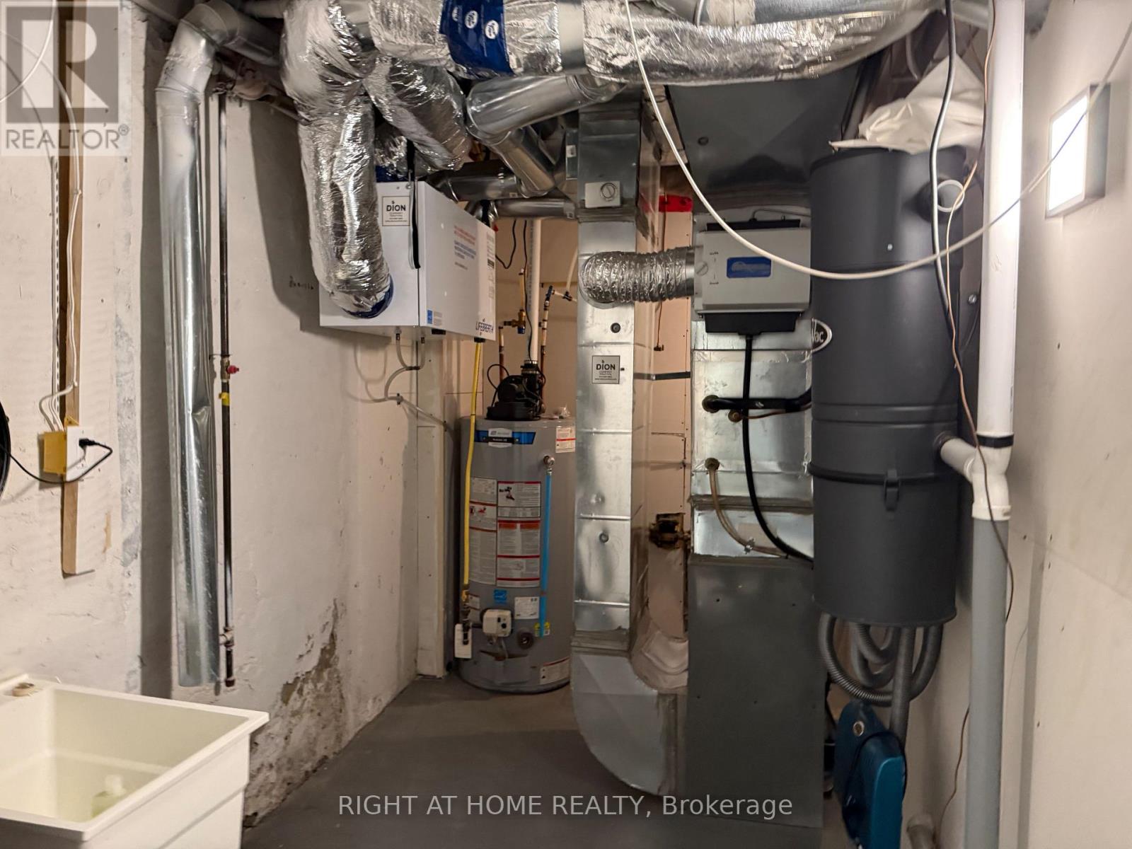 221 Crichton Street, Ottawa, Ontario  K1M 1W3 - Photo 22 - X12781302