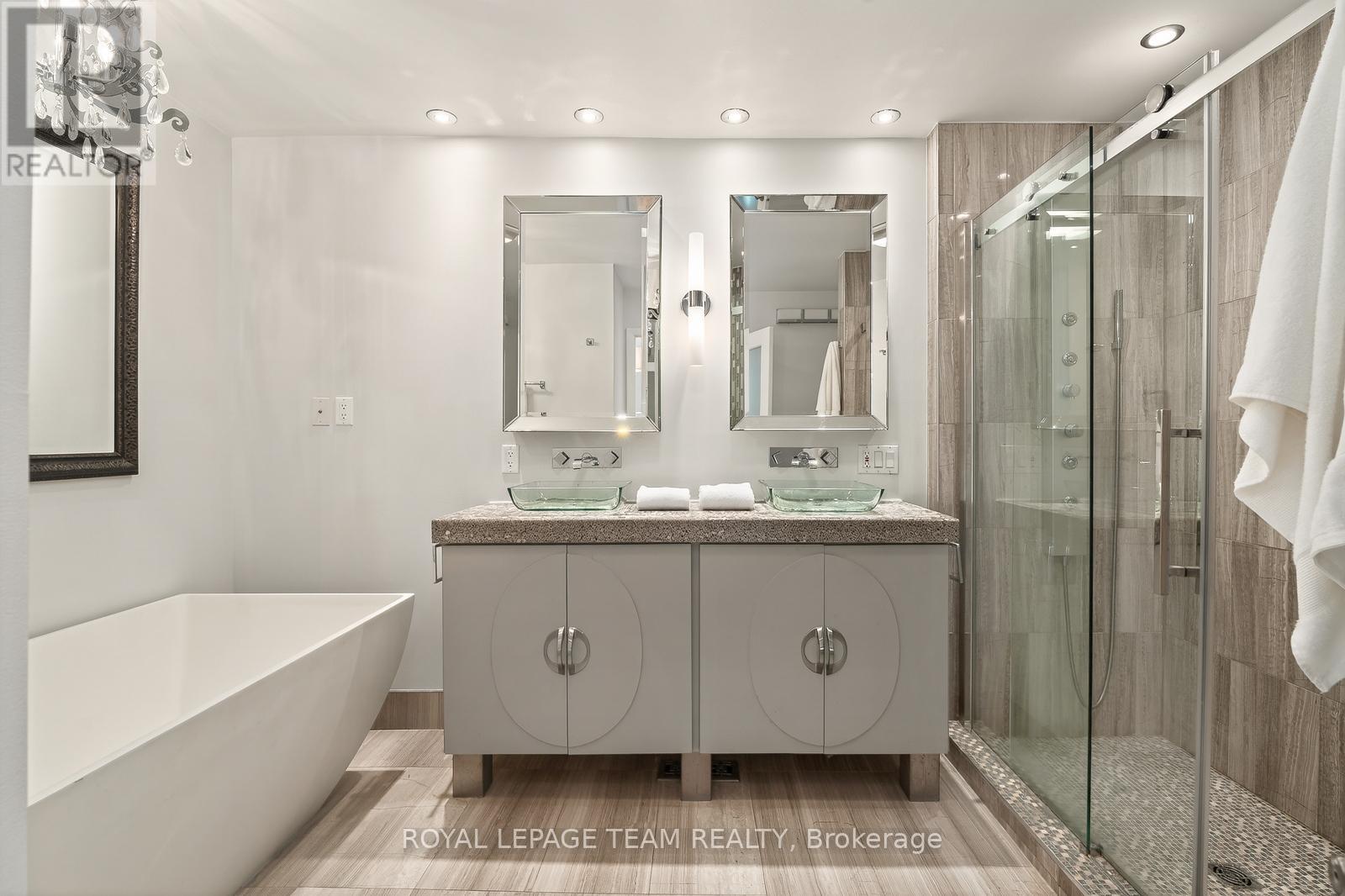 230 Sandridge Road, Ottawa, Ontario  K1L 5A2 - Photo 30 - X12781342