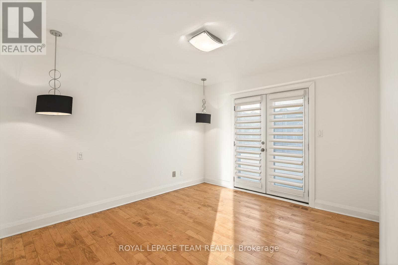 230 Sandridge Road, Ottawa, Ontario  K1L 5A2 - Photo 32 - X12781342