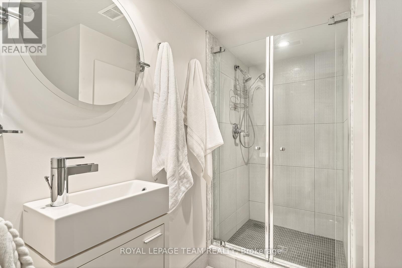 230 Sandridge Road, Ottawa, Ontario  K1L 5A2 - Photo 42 - X12781342