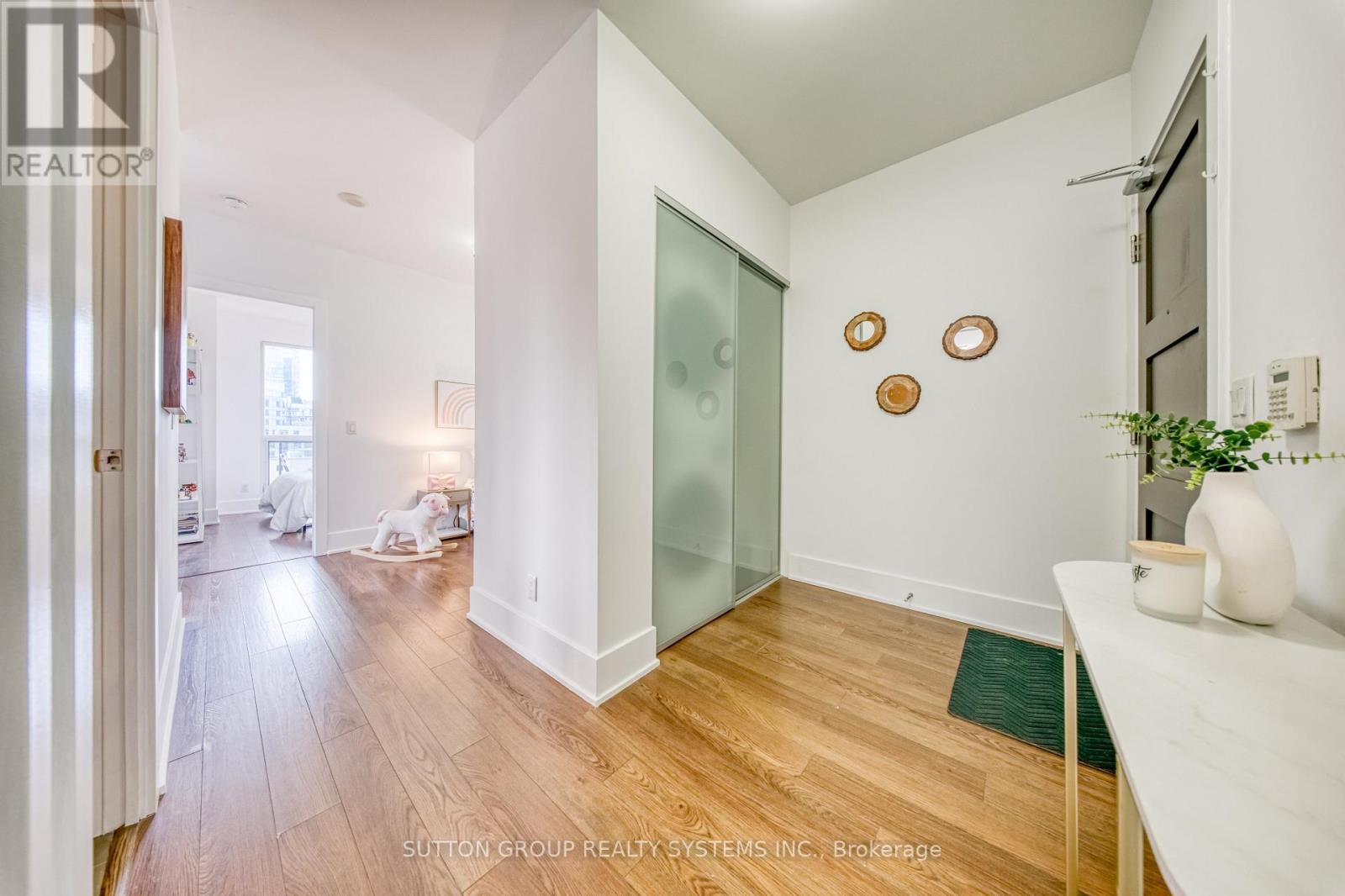 1912 - 300 Front Street W, Toronto, Ontario  M5V 0E9 - Photo 6 - C12781312