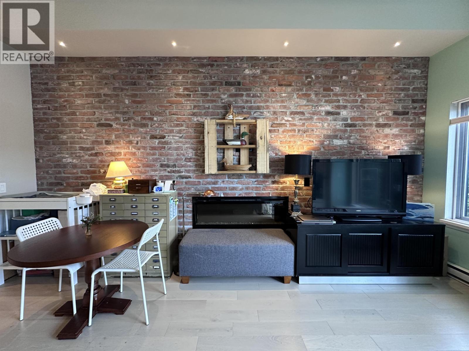 104 260 Salter Street, New Westminster, British Columbia  V3M 0J4 - Photo 13 - R3089004