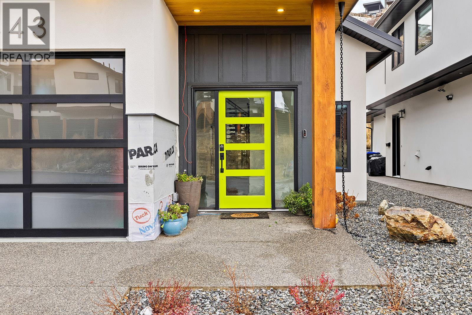 443 Vision Court, Kelowna, British Columbia  V1W 0C4 - Photo 3 - 10370977