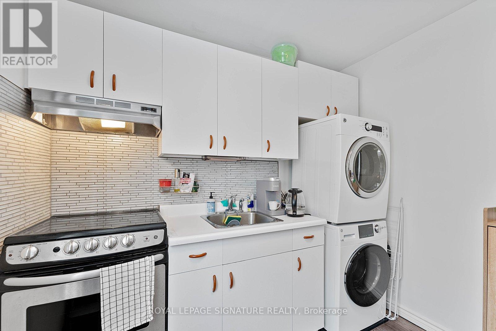 41 Hastings Avenue, Toronto, Ontario  M4L 2L1 - Photo 10 - E12781292