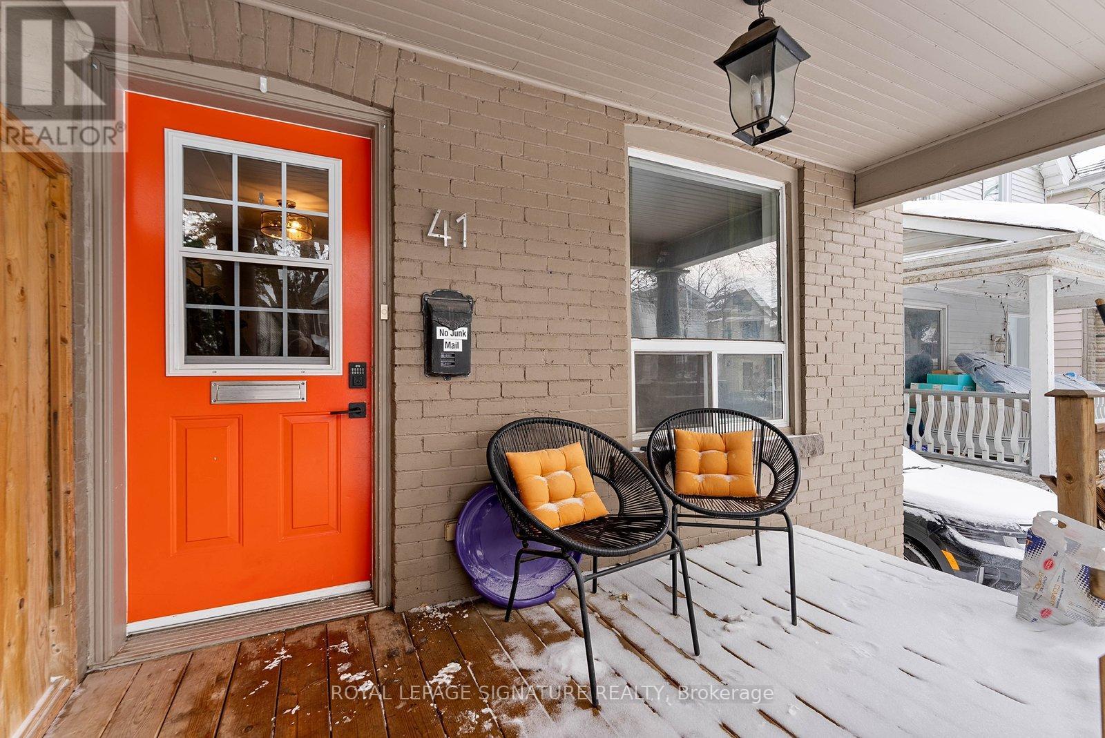 41 Hastings Avenue, Toronto, Ontario  M4L 2L1 - Photo 5 - E12781292