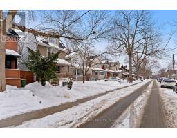 41 HASTINGS AVENUE, Toronto, Ontario