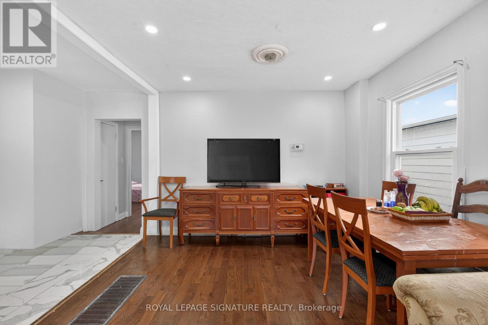 39 Rhydwen Avenue, Toronto, Ontario  M1N 2E2 - Photo 10 - E12781370