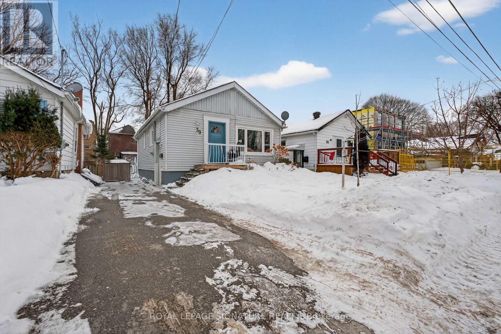 39 Rhydwen Avenue, Toronto, Ontario  M1N 2E2 - Photo 3 - E12781370