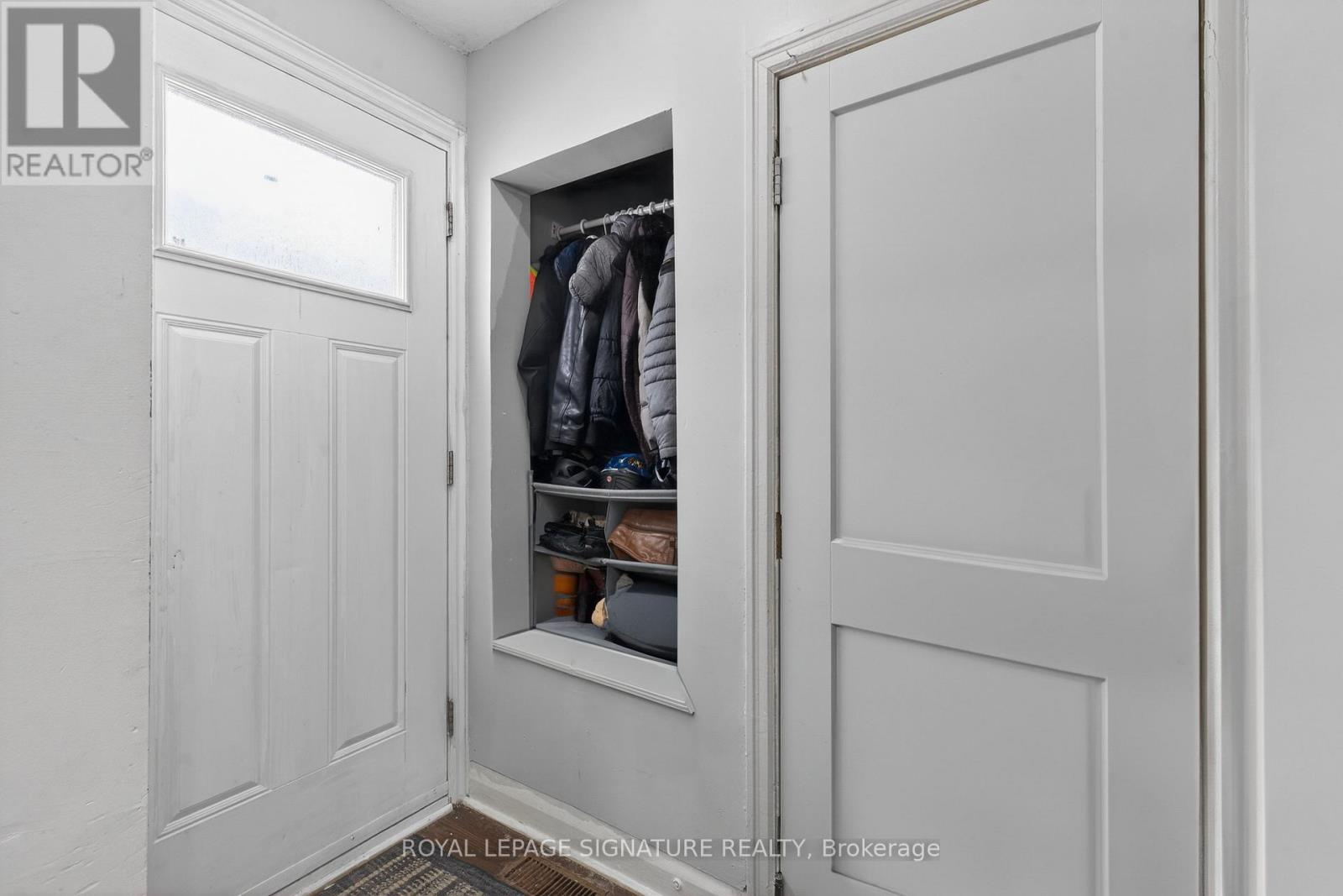 39 Rhydwen Avenue, Toronto, Ontario  M1N 2E2 - Photo 4 - E12781370