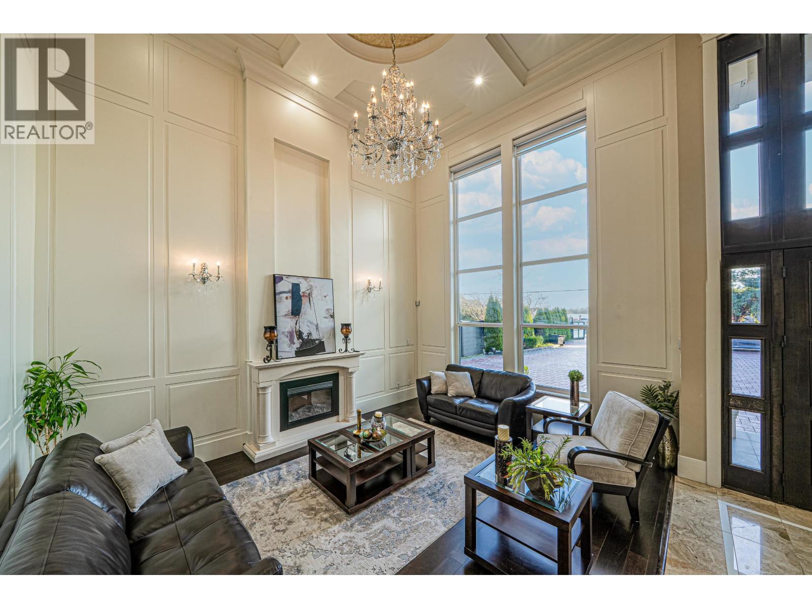 Listing Picture 6 of 32 : 13371 BLUNDELL ROAD, Richmond / 烈治文 - 魯藝地產 Yvonne Lu Group - MLS Medallion Club Member