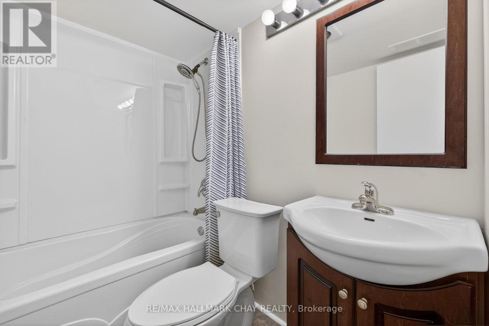 313 Taylor Mills Drive N, Richmond Hill, Ontario  L4C 2T8 - Photo 31 - N12781288